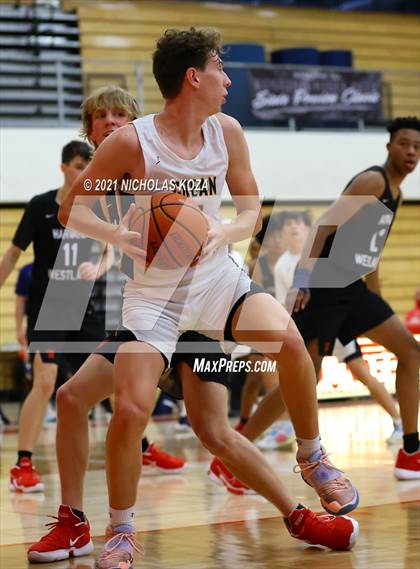 Thumbnail 2 in Crean Lutheran vs. Harvard-Westlake (Rolling Hills State Preview) photogallery.