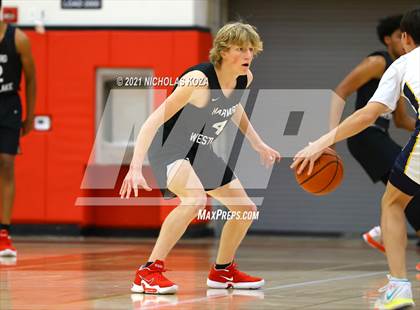 Thumbnail 2 in Crean Lutheran vs. Harvard-Westlake (Rolling Hills State Preview) photogallery.
