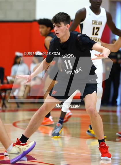 Thumbnail 1 in Crean Lutheran vs. Harvard-Westlake (Rolling Hills State Preview) photogallery.