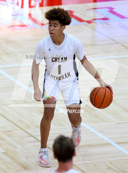 Thumbnail 1 in Crean Lutheran vs. Harvard-Westlake (Rolling Hills State Preview) photogallery.