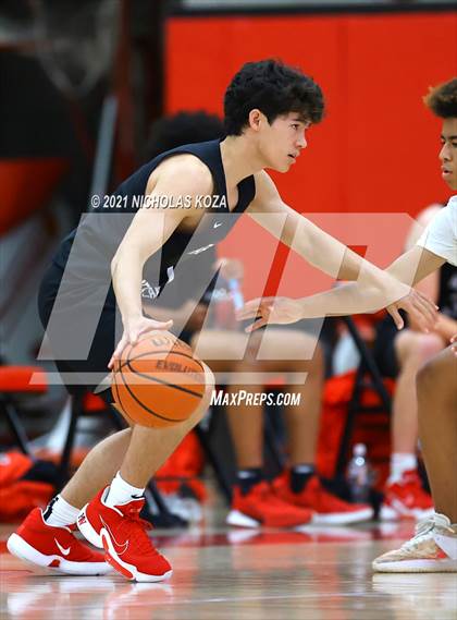 Thumbnail 2 in Crean Lutheran vs. Harvard-Westlake (Rolling Hills State Preview) photogallery.