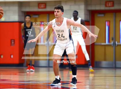 Thumbnail 3 in Crean Lutheran vs. Harvard-Westlake (Rolling Hills State Preview) photogallery.