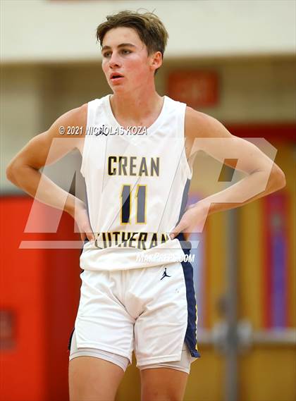 Thumbnail 3 in Crean Lutheran vs. Harvard-Westlake (Rolling Hills State Preview) photogallery.