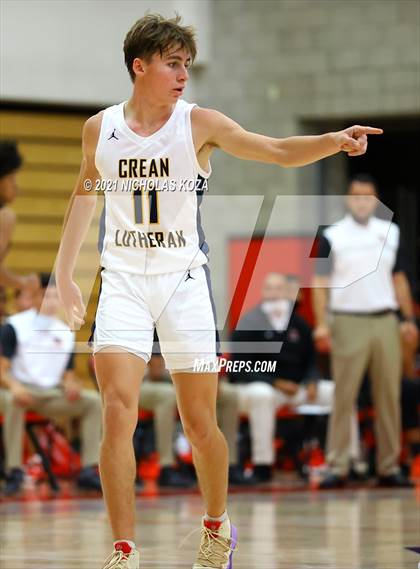 Thumbnail 2 in Crean Lutheran vs. Harvard-Westlake (Rolling Hills State Preview) photogallery.