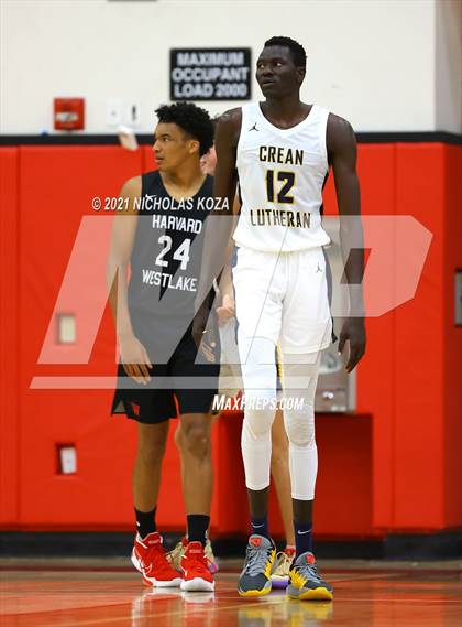 Thumbnail 1 in Crean Lutheran vs. Harvard-Westlake (Rolling Hills State Preview) photogallery.