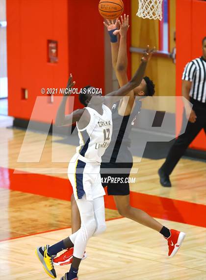Thumbnail 3 in Crean Lutheran vs. Harvard-Westlake (Rolling Hills State Preview) photogallery.