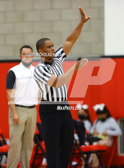 Thumbnail 1 in Crean Lutheran vs. Harvard-Westlake (Rolling Hills State Preview) photogallery.