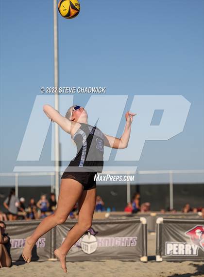 Thumbnail 1 in O'Connor vs Queen Creek @ Casteel (AIA Division I Pairs Semifinals) photogallery.
