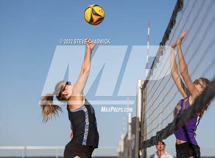 Thumbnail 1 in O'Connor vs Queen Creek @ Casteel (AIA Division I Pairs Semifinals) photogallery.