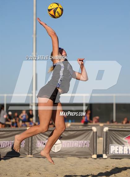 Thumbnail 1 in O'Connor vs Queen Creek @ Casteel (AIA Division I Pairs Semifinals) photogallery.