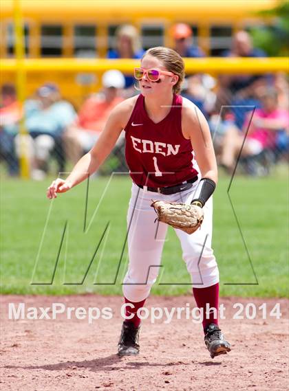 Thumbnail 1 in Eden vs. Center Moriches (NYSPHSAA Class B Semifinal) photogallery.