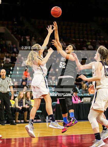 Thumbnail 1 in Pueblo South vs. Evergreen (CHSAA 4A Final) photogallery.