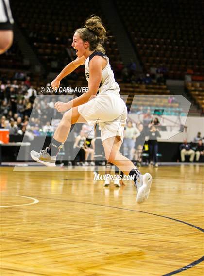 Thumbnail 2 in Pueblo South vs. Evergreen (CHSAA 4A Final) photogallery.