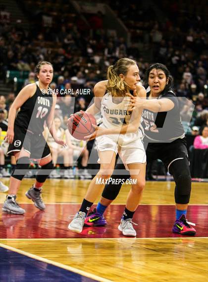Thumbnail 2 in Pueblo South vs. Evergreen (CHSAA 4A Final) photogallery.