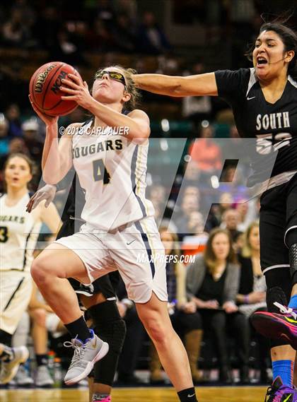 Thumbnail 2 in Pueblo South vs. Evergreen (CHSAA 4A Final) photogallery.