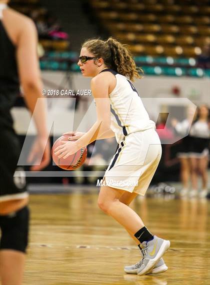 Thumbnail 2 in Pueblo South vs. Evergreen (CHSAA 4A Final) photogallery.