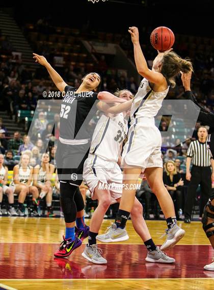 Thumbnail 3 in Pueblo South vs. Evergreen (CHSAA 4A Final) photogallery.
