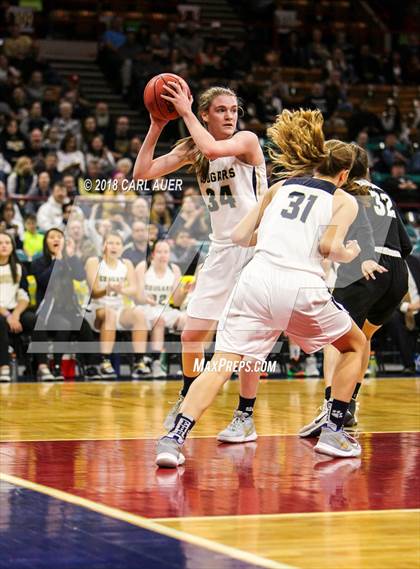 Thumbnail 2 in Pueblo South vs. Evergreen (CHSAA 4A Final) photogallery.