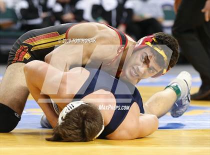 Thumbnail 1 in NJSIAA Wrestling Championships (Finals) photogallery.