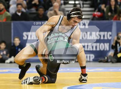 Thumbnail 3 in NJSIAA Wrestling Championships (Finals) photogallery.