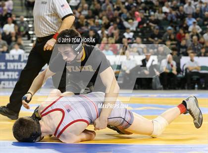 Thumbnail 3 in NJSIAA Wrestling Championships (Finals) photogallery.