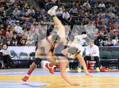 Thumbnail 2 in NJSIAA Wrestling Championships (Finals) photogallery.
