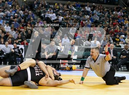 Thumbnail 2 in NJSIAA Wrestling Championships (Finals) photogallery.