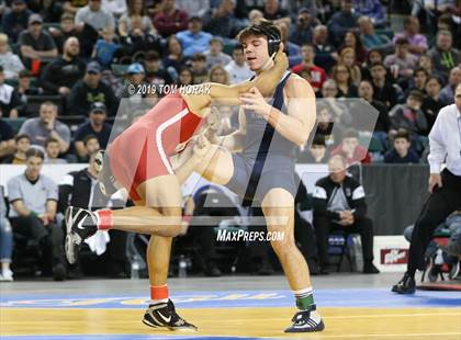 Thumbnail 3 in NJSIAA Wrestling Championships (Finals) photogallery.