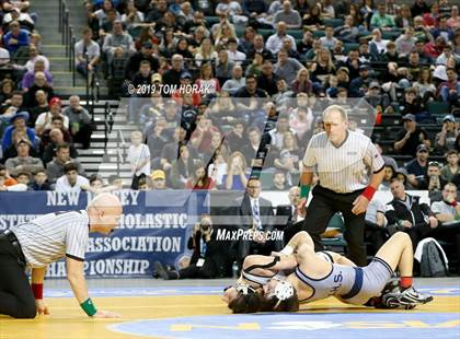 Thumbnail 1 in NJSIAA Wrestling Championships (Finals) photogallery.