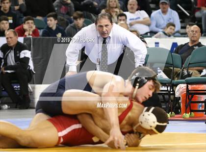 Thumbnail 2 in NJSIAA Wrestling Championships (Finals) photogallery.