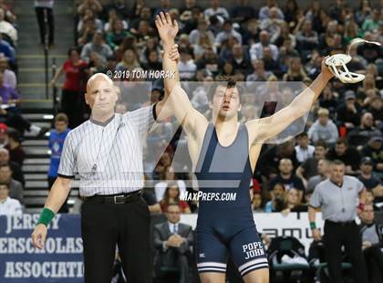 Thumbnail 1 in NJSIAA Wrestling Championships (Finals) photogallery.