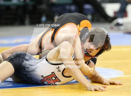 Thumbnail 1 in NJSIAA Wrestling Championships (Finals) photogallery.