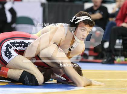 Thumbnail 2 in NJSIAA Wrestling Championships (Finals) photogallery.