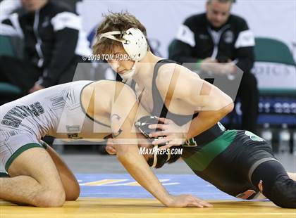 Thumbnail 1 in NJSIAA Wrestling Championships (Finals) photogallery.