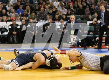 Thumbnail 3 in NJSIAA Wrestling Championships (Finals) photogallery.