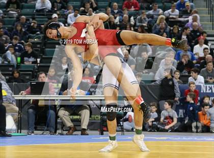 Thumbnail 2 in NJSIAA Wrestling Championships (Finals) photogallery.