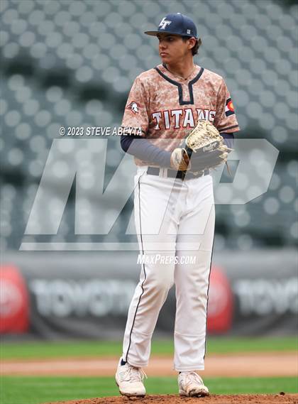 Thumbnail 1 in Monarch vs Legend (Coors Field) photogallery.