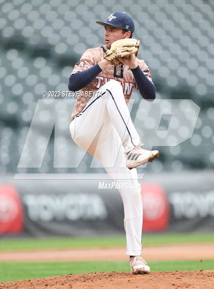 Thumbnail 2 in Monarch vs Legend (Coors Field) photogallery.