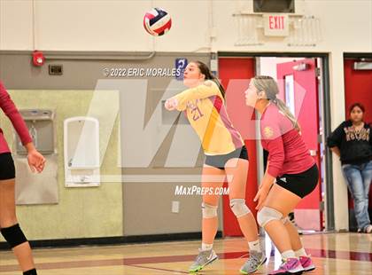 Thumbnail 2 in Morse vs Monte Vista (Monte Vista Invitational) photogallery.
