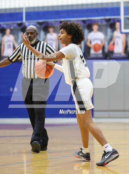 Thumbnail 1 in Martin vs. Rider (Weatherford Raising Cane Christmas Classic) photogallery.