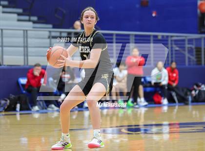 Thumbnail 3 in Martin vs. Rider (Weatherford Raising Cane Christmas Classic) photogallery.