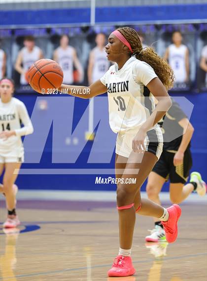 Thumbnail 1 in Martin vs. Rider (Weatherford Raising Cane Christmas Classic) photogallery.