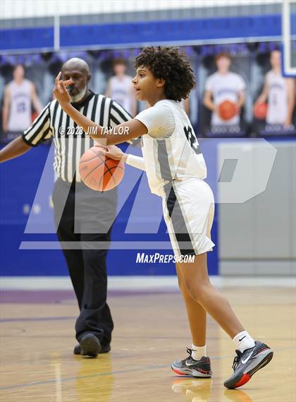 Thumbnail 2 in Martin vs. Rider (Weatherford Raising Cane Christmas Classic) photogallery.