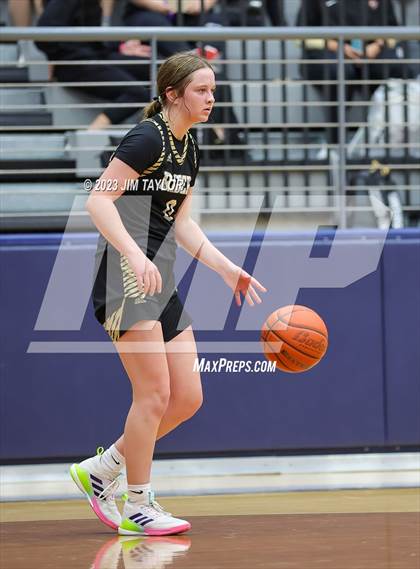 Thumbnail 2 in Martin vs. Rider (Weatherford Raising Cane Christmas Classic) photogallery.