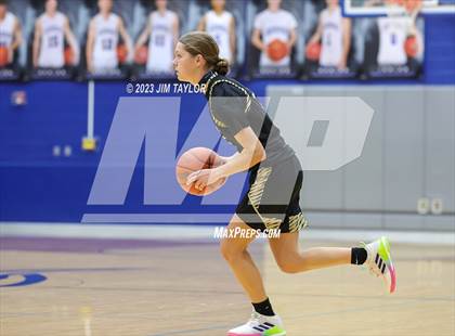 Thumbnail 1 in Martin vs. Rider (Weatherford Raising Cane Christmas Classic) photogallery.