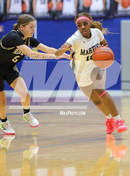 Thumbnail 1 in Martin vs. Rider (Weatherford Raising Cane Christmas Classic) photogallery.