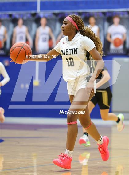 Thumbnail 3 in Martin vs. Rider (Weatherford Raising Cane Christmas Classic) photogallery.