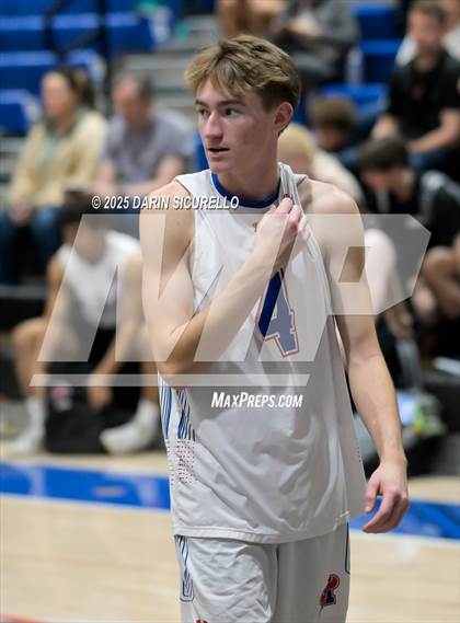 Thumbnail 1 in Brophy College Prep vs. Mountain View (Wolf Howl Tournament) photogallery.
