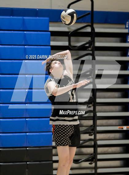 Thumbnail 1 in Brophy College Prep vs. Mountain View (Wolf Howl Tournament) photogallery.