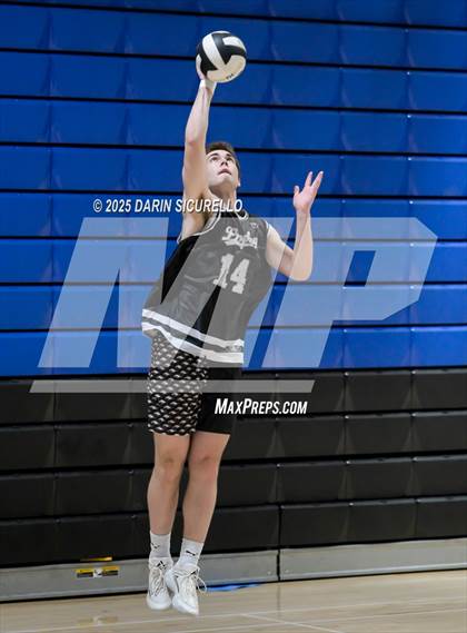 Thumbnail 2 in Brophy College Prep vs. Mountain View (Wolf Howl Tournament) photogallery.
